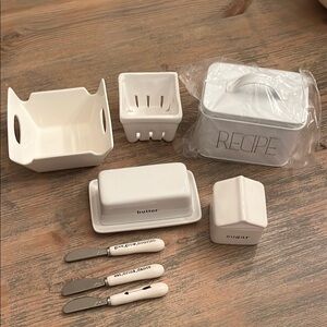 White Ceramic & Metal Kitchen Set